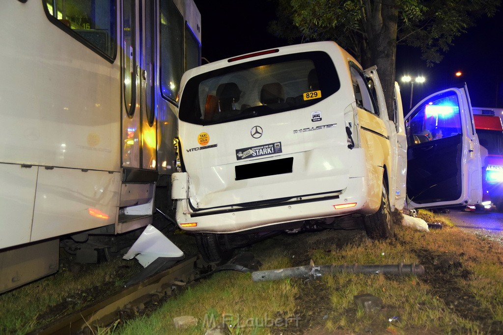 VU PKW Strab Koeln Niehl Amsterdamerstr Friedrich Karlstr P043.JPG - Miklos Laubert